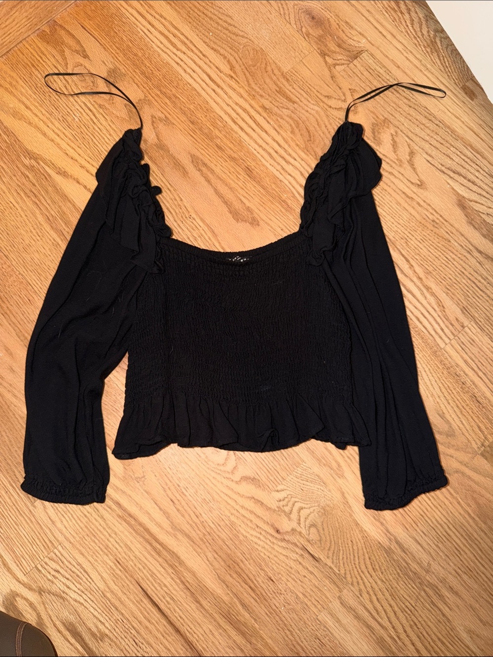 ZARA Black Women's Smocked Long-Sleeve Crop Top